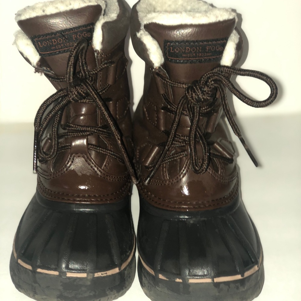 London fog snow boots